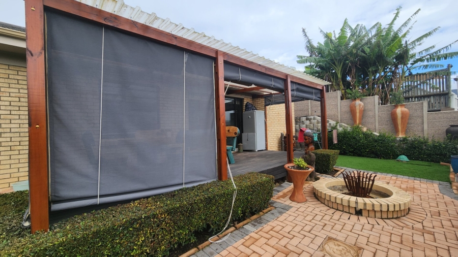3 Bedroom Property for Sale in Seemeeu Park Western Cape